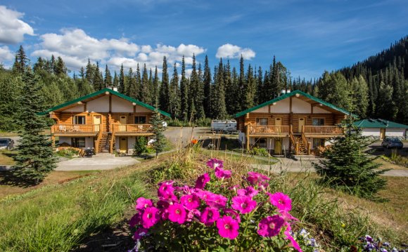 Guests Chalets at Bell 2